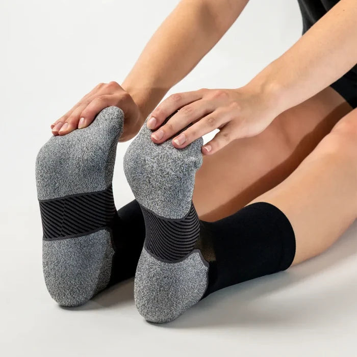 Black active comfort sock in crew height | OS1st